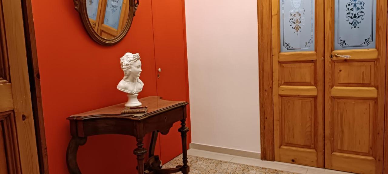 Amanda'S Suite Taranto Luaran gambar