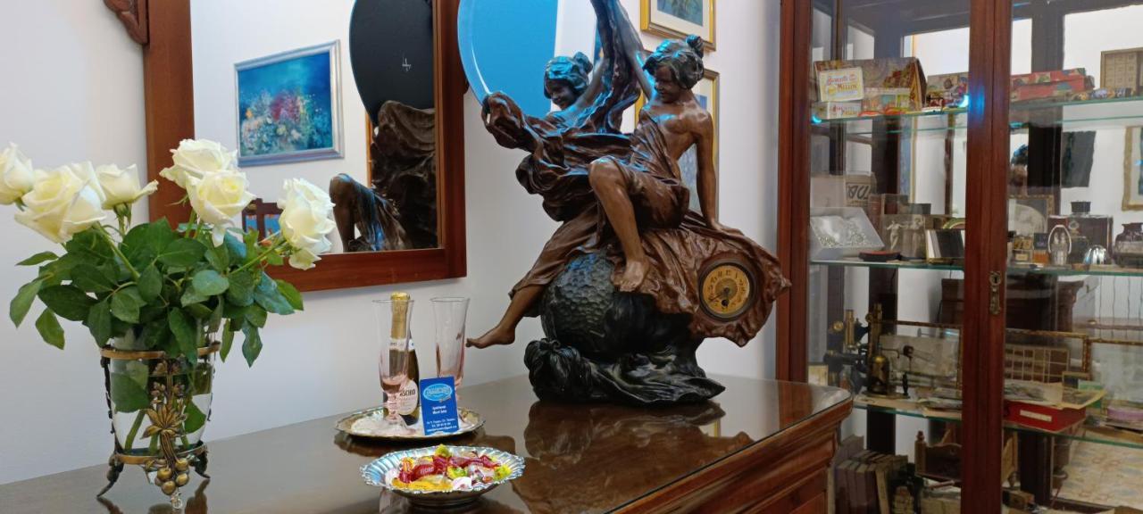 Amanda'S Suite Taranto Luaran gambar